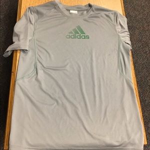 Adidas athletic top  large gray green short sleeve Stretchy athletic